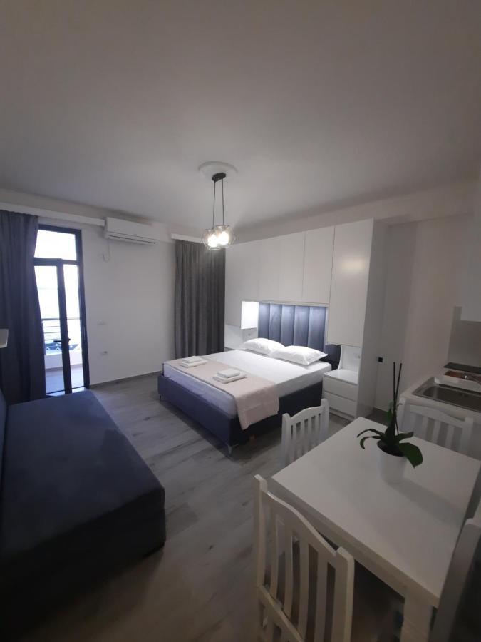 Nora'S Guesthouse Sarandë Esterno foto