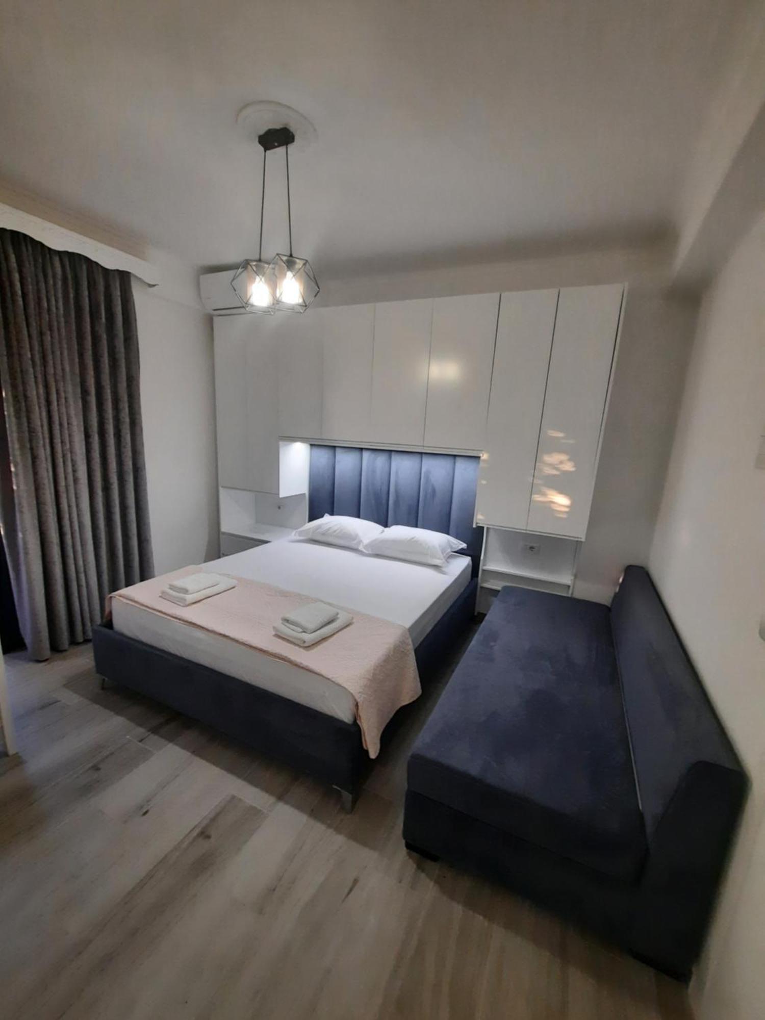 Nora'S Guesthouse Sarandë Esterno foto